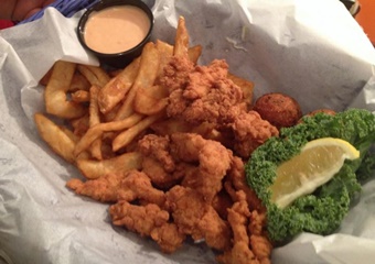 sanibel pet friendly restaurant