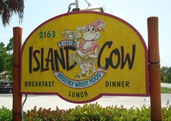 sanibel pet friendly restaurant